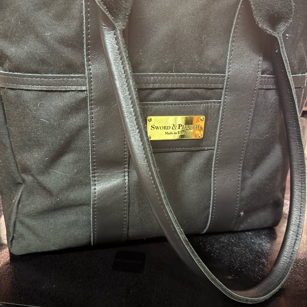 Stylish Black Canvas Tote with Leather Trim